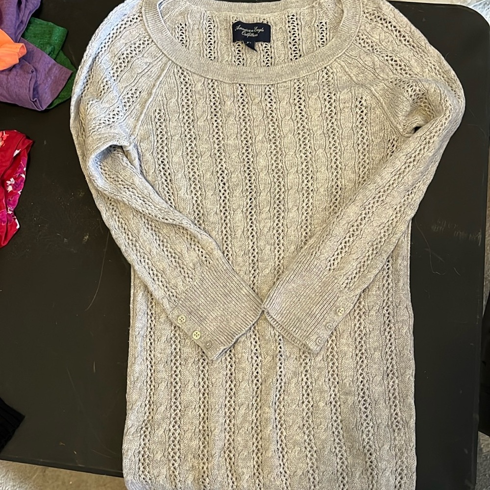 American eagle Gray knit sweater
